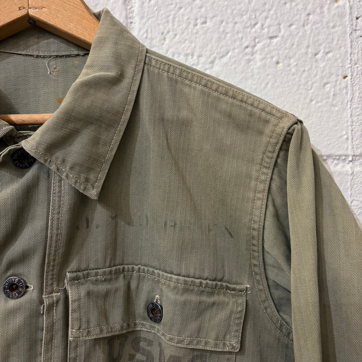 40's U.S.M.C. P-44 HBT jacket (w/ theater art)