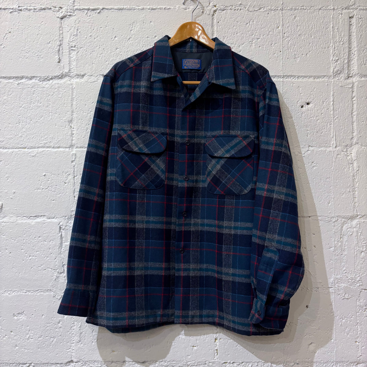 80's Pendleton Board Shirt (XL/ mint condition)
