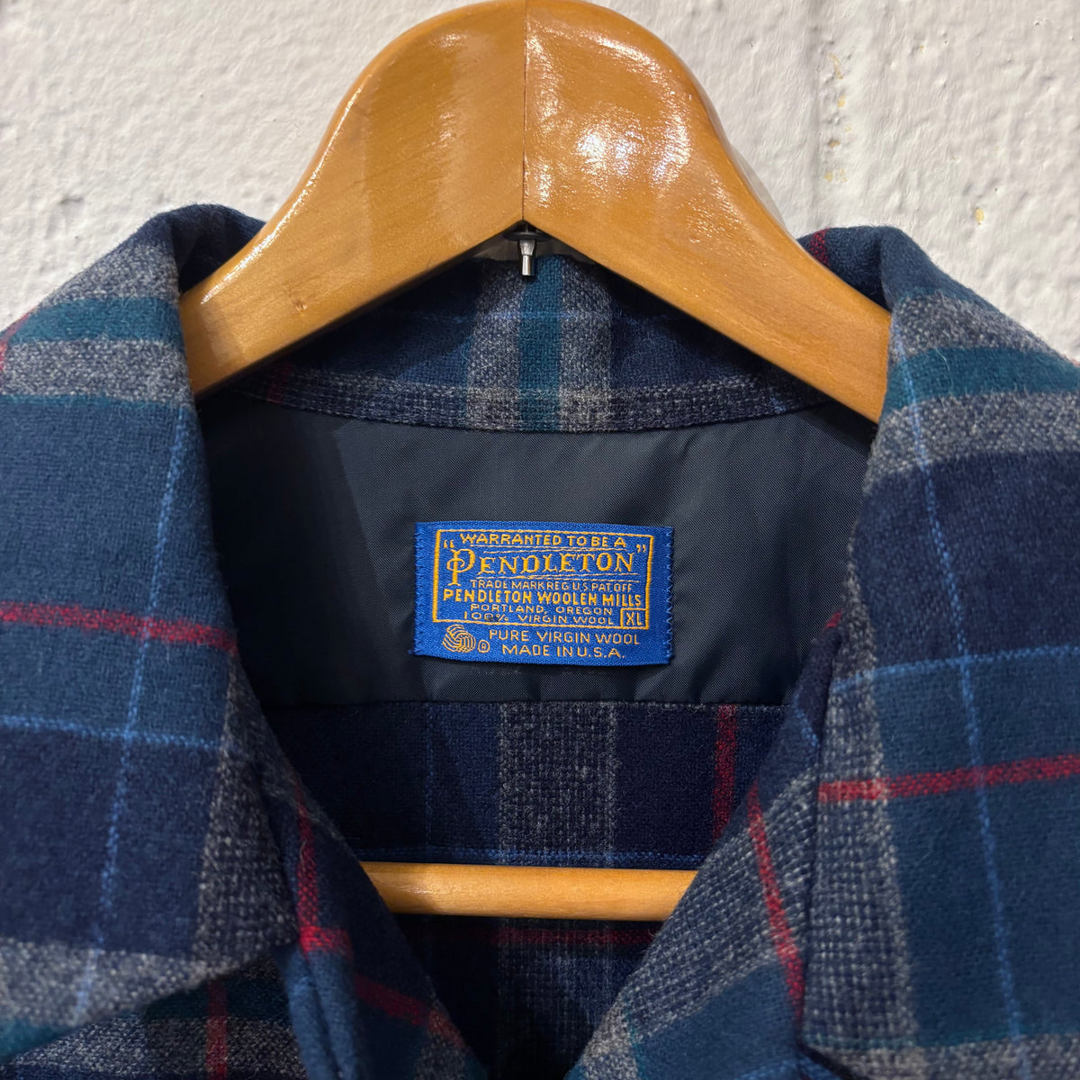 80's Pendleton Board Shirt (XL/ mint condition)