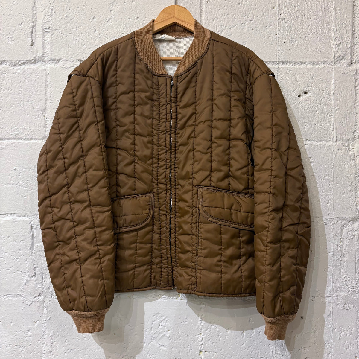 70's nylon quilting work jacket (size L mint condition)