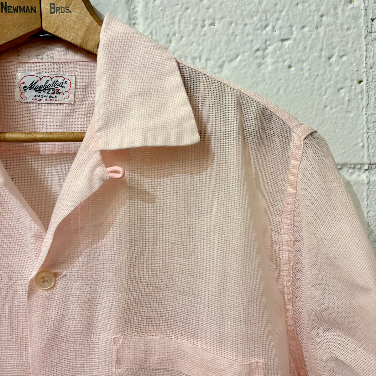 50's Manhattan pink S/S shirt (size M never worn?)