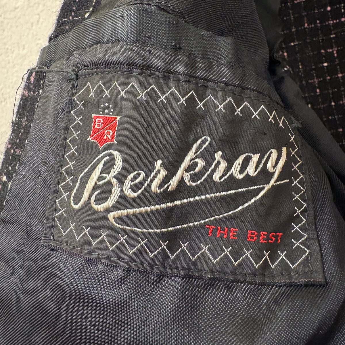 50's Berkray pink/ gray fleck black jacket (fits like a ML mint condition)