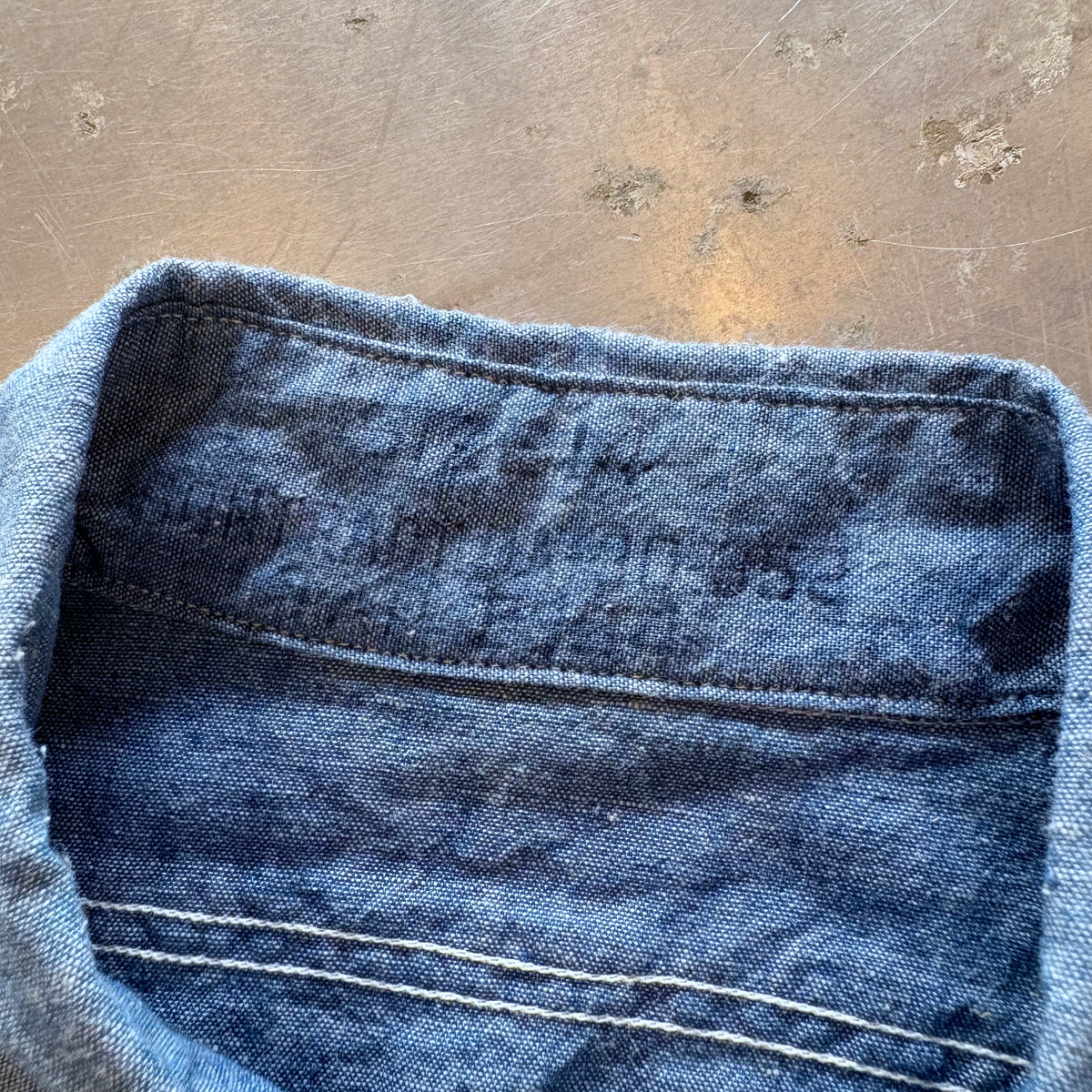 early 50's U.S.N. chambray shirt (mint condition)
