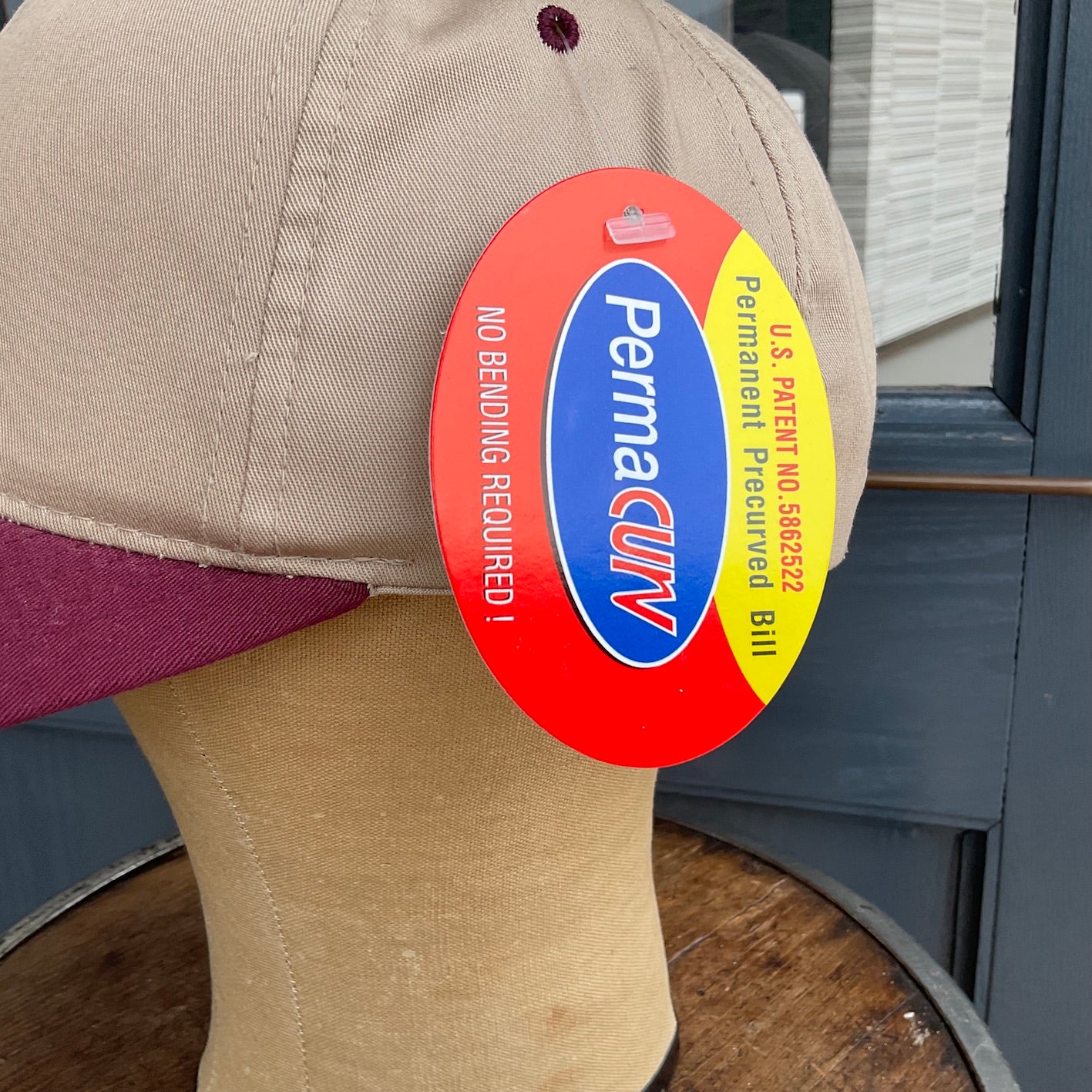 N.O.S. 90's~ Yupoong snapback cap beige/ maroon