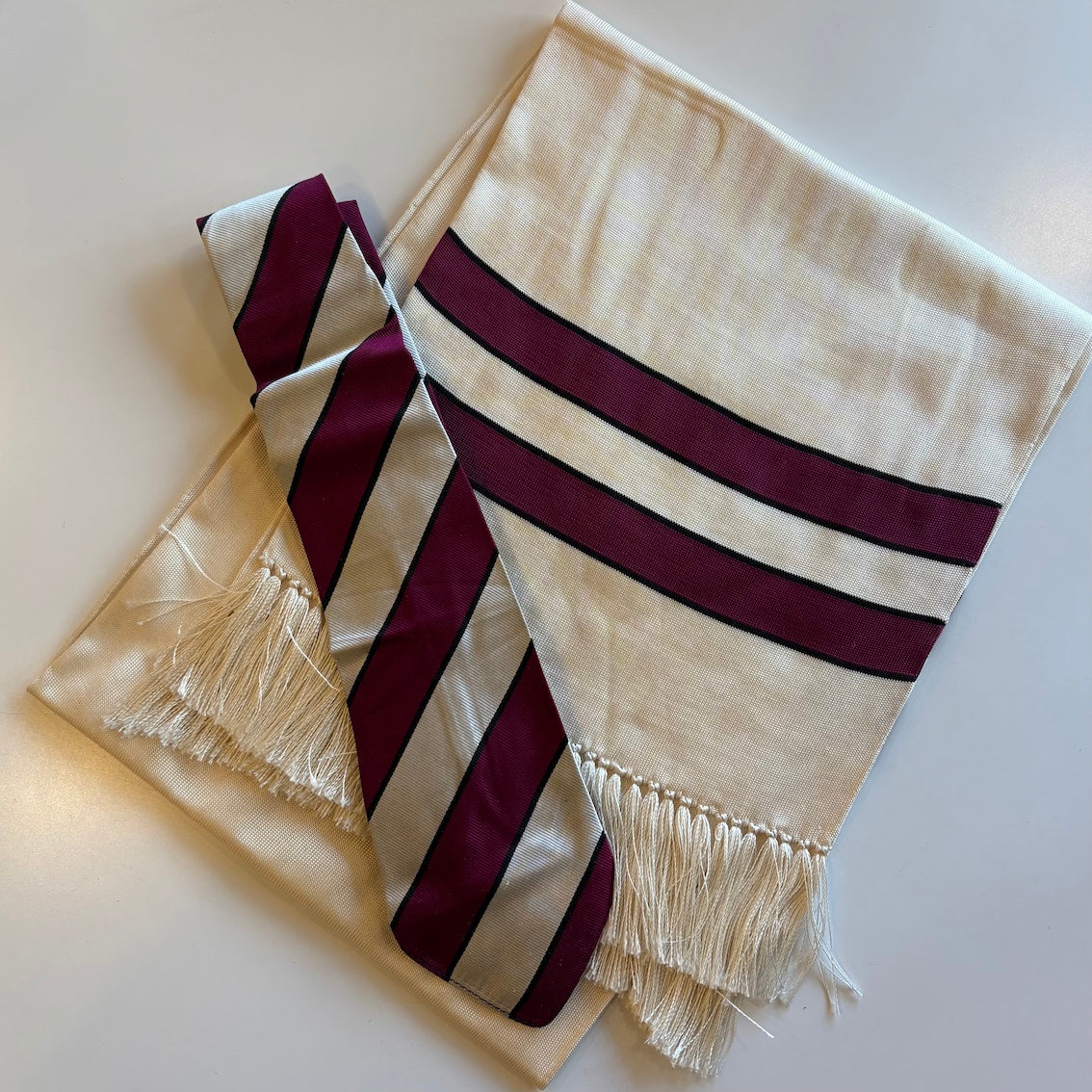 N.O.S. 30's~ British scarf and neck-tie