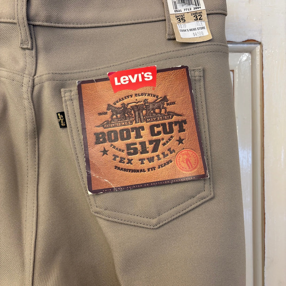 N.O.S. 90's Levi's 517 STA-PREST made in USA W35