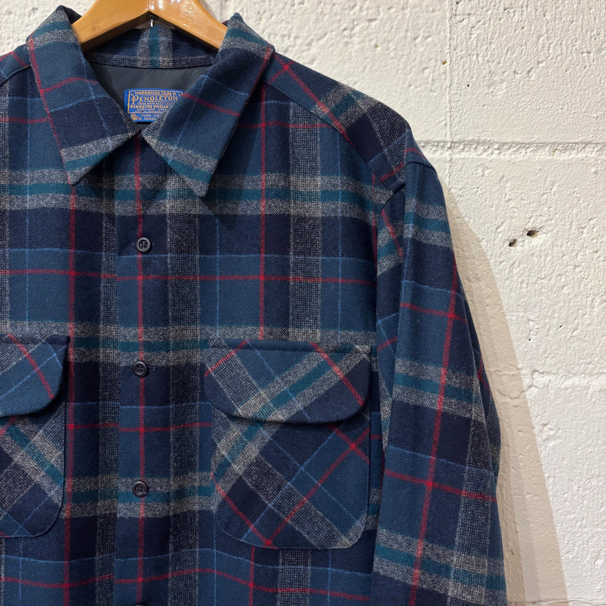 80's Pendleton Board Shirt (XL/ mint condition)