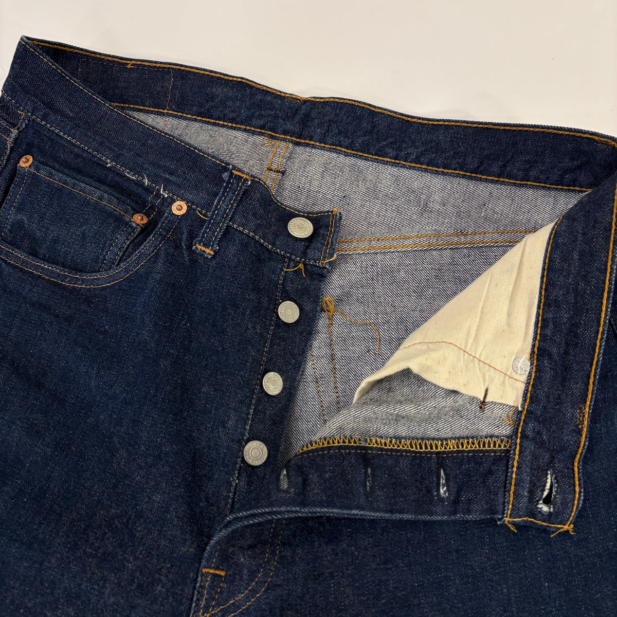 70's Levi's 501 single stitch (size W35 L31 dark)