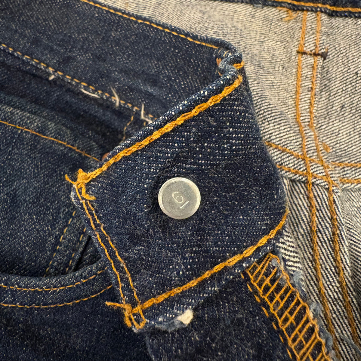 70's Levi's 501 single stitch (size W35 L31 dark)