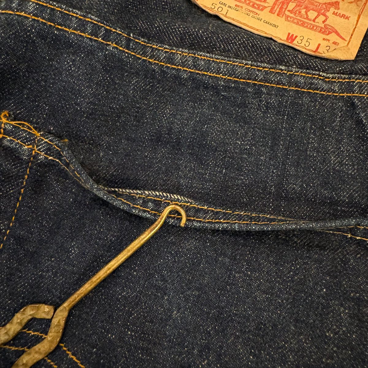 70's Levi's 501 single stitch (size W35 L31 dark)