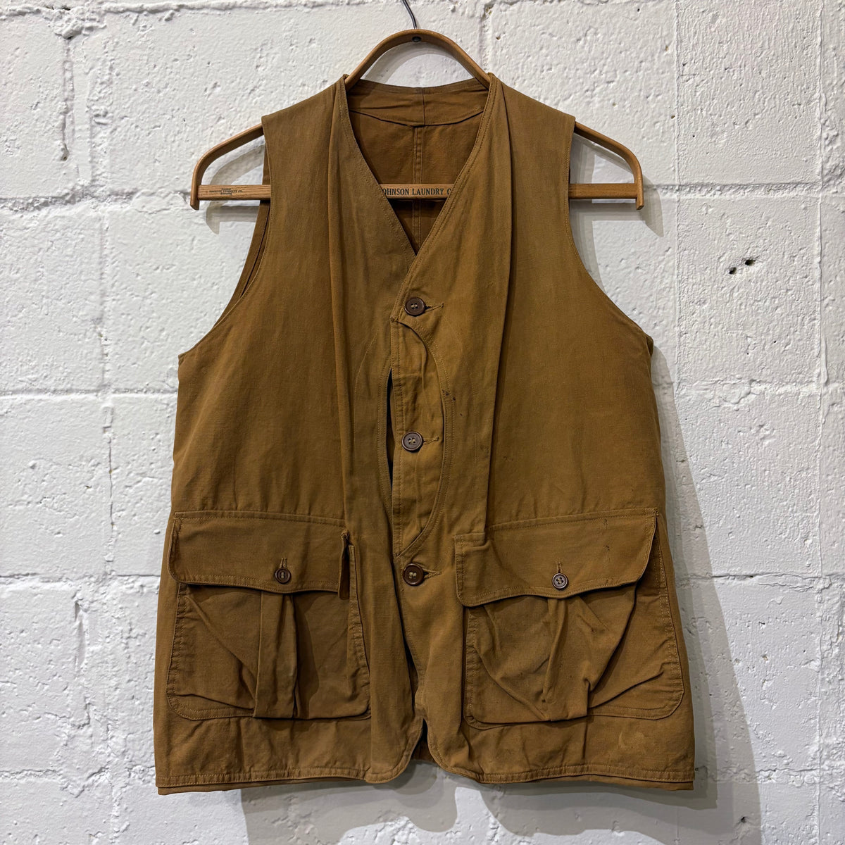 30's Remington EVA-DRI half moon vest (size 38)