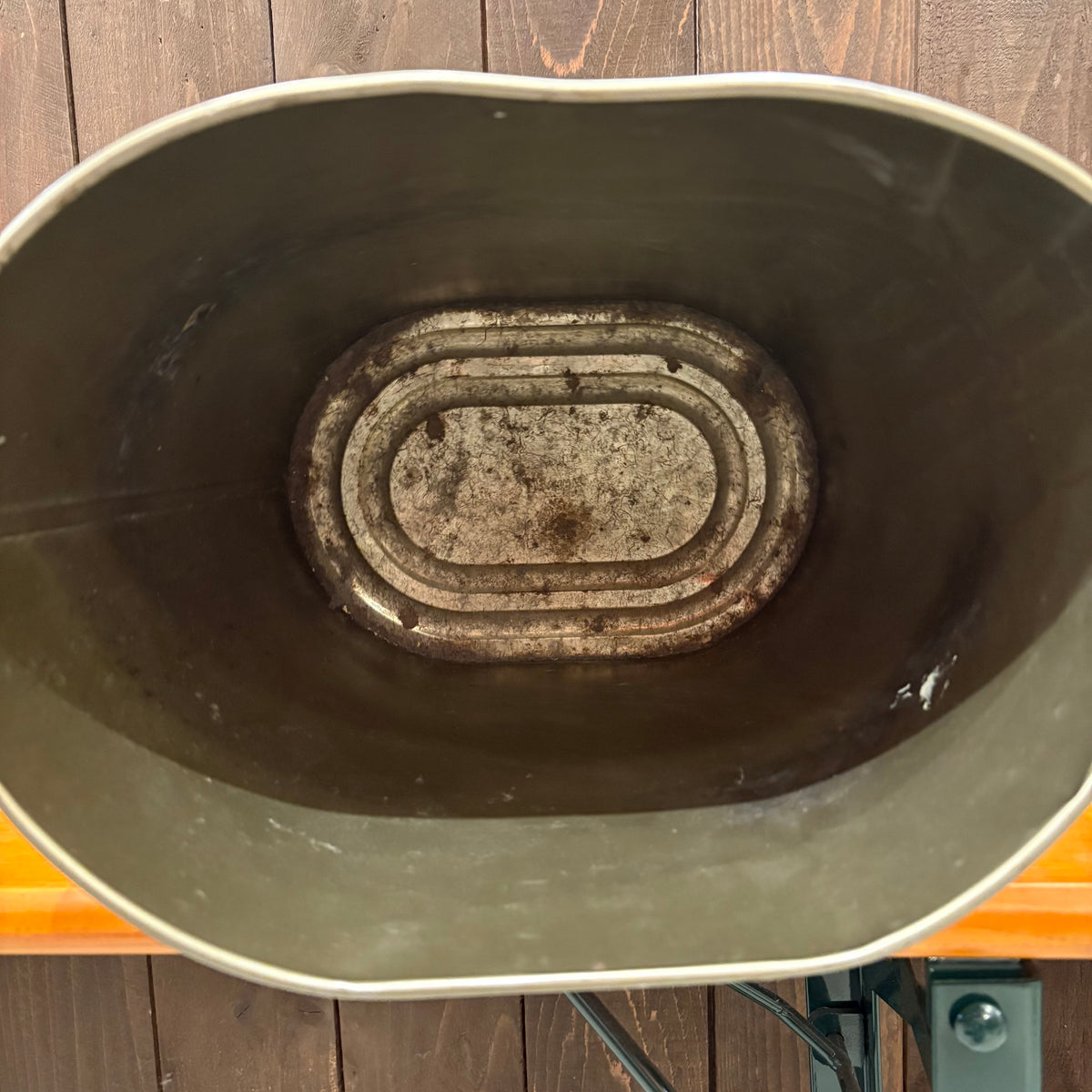 60's~ Harvell college penant trash can