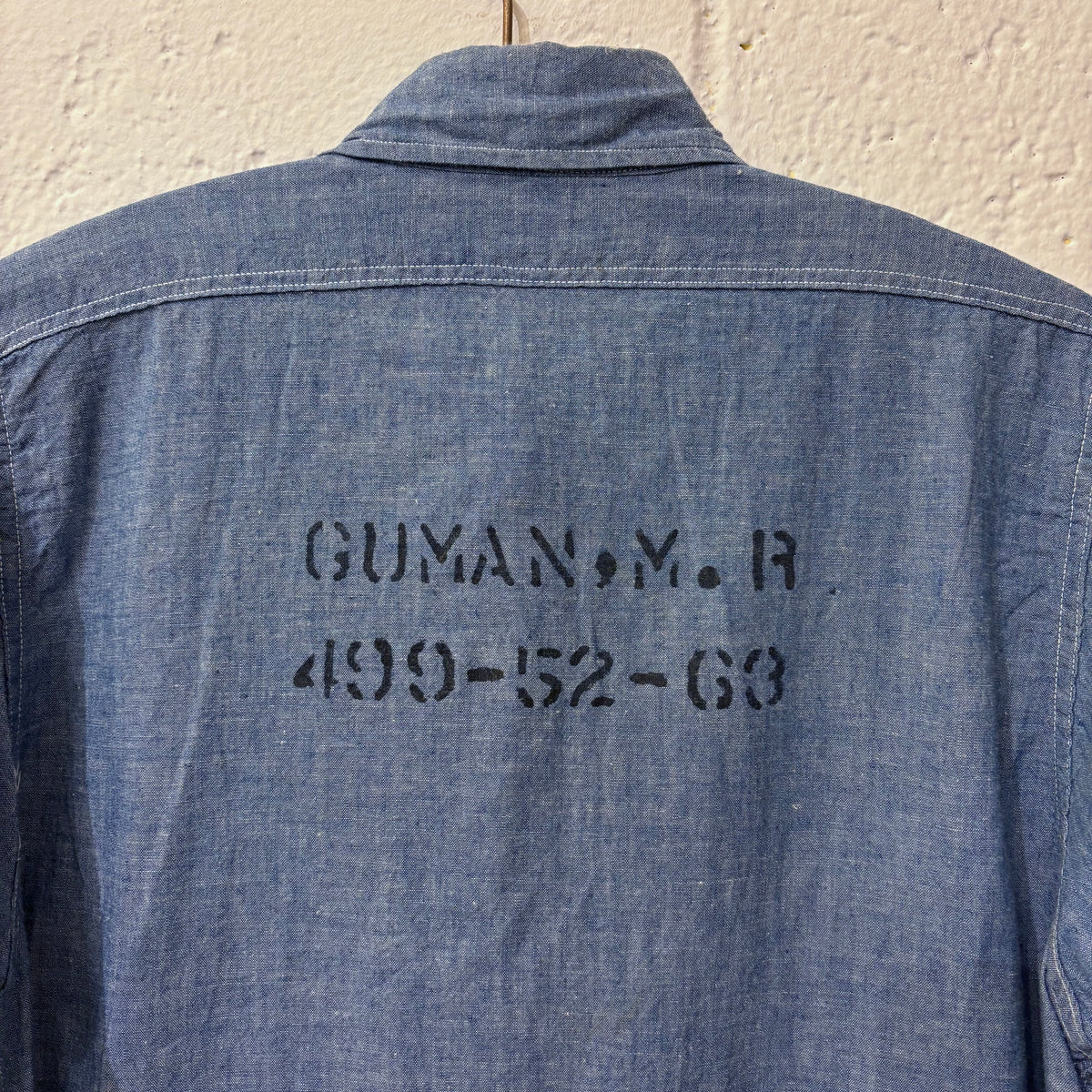 early 50's U.S.N. chambray shirt (mint condition)