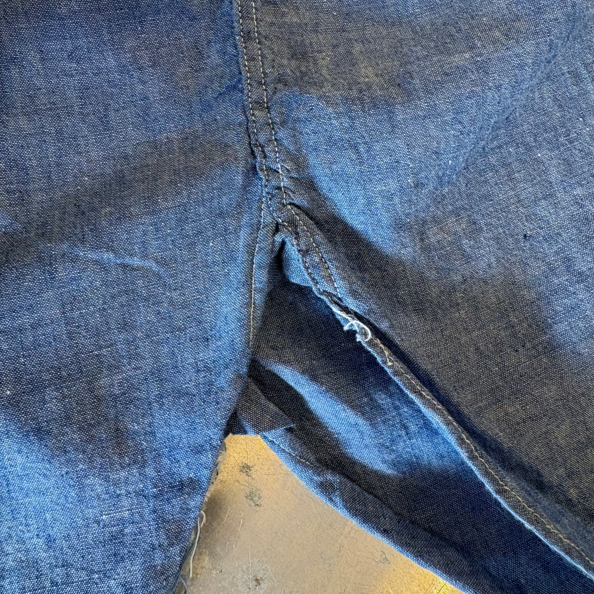 early 50's U.S.N. chambray shirt (mint condition)