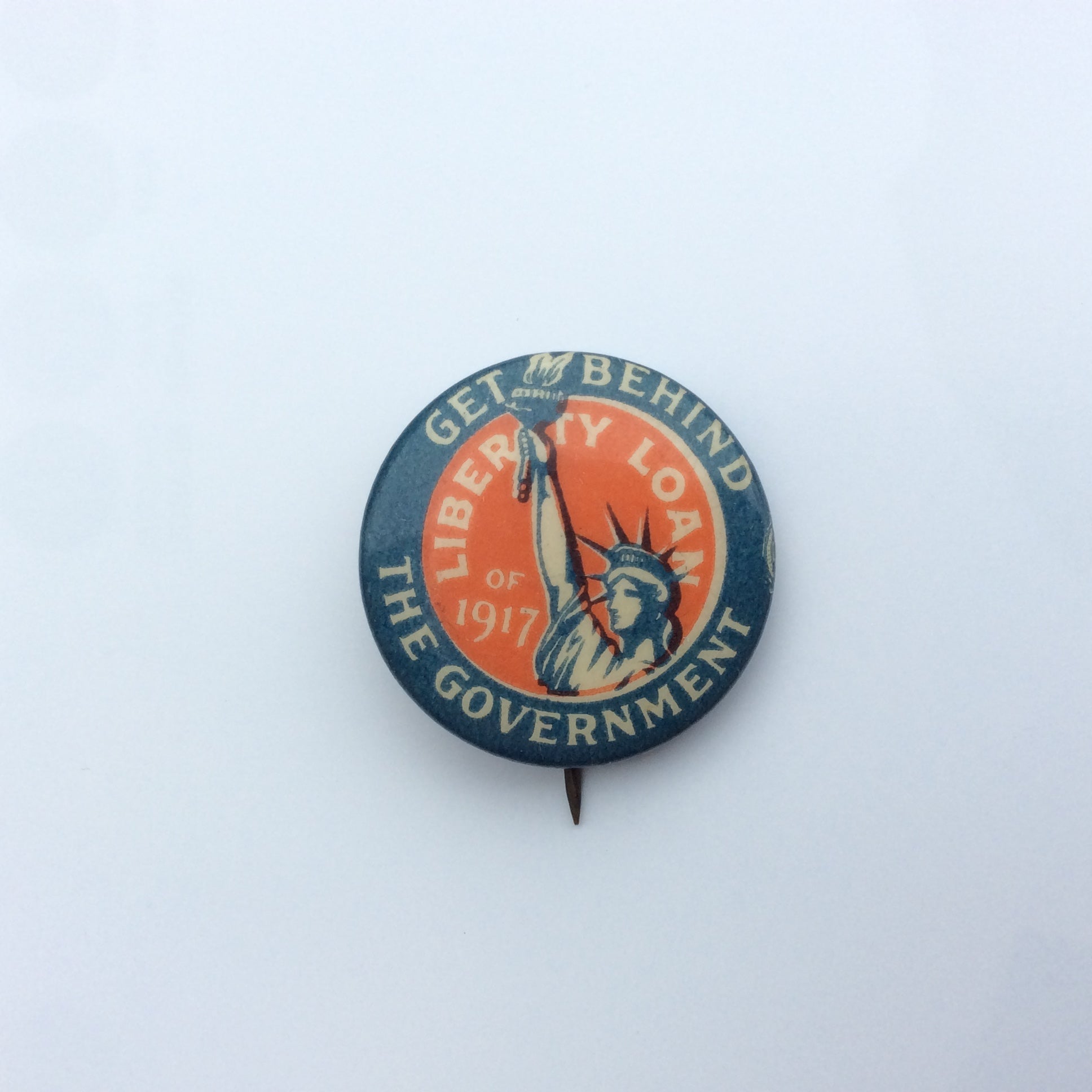 1917's Liberty Loan pin badge
