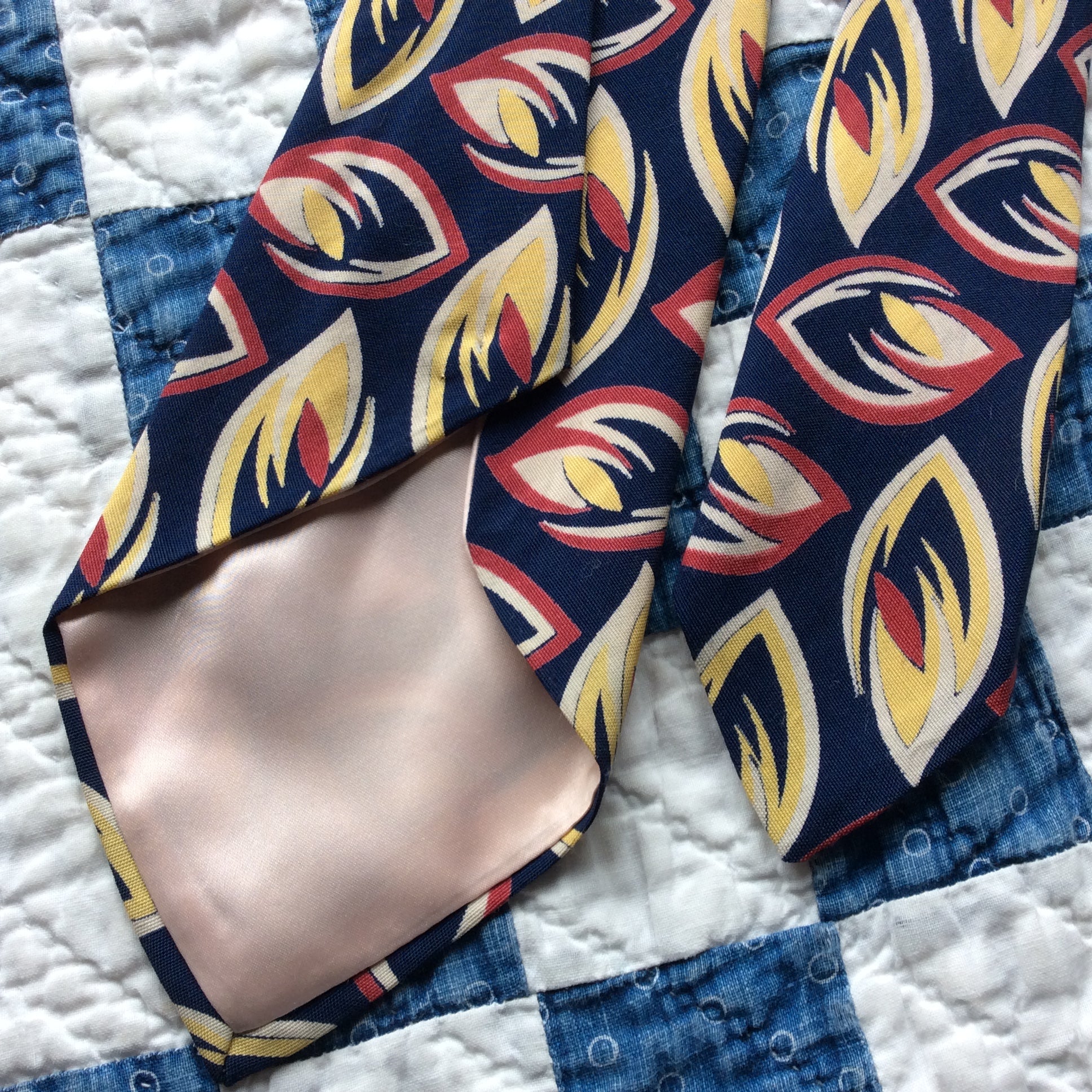 ~50's Hawaiian tie