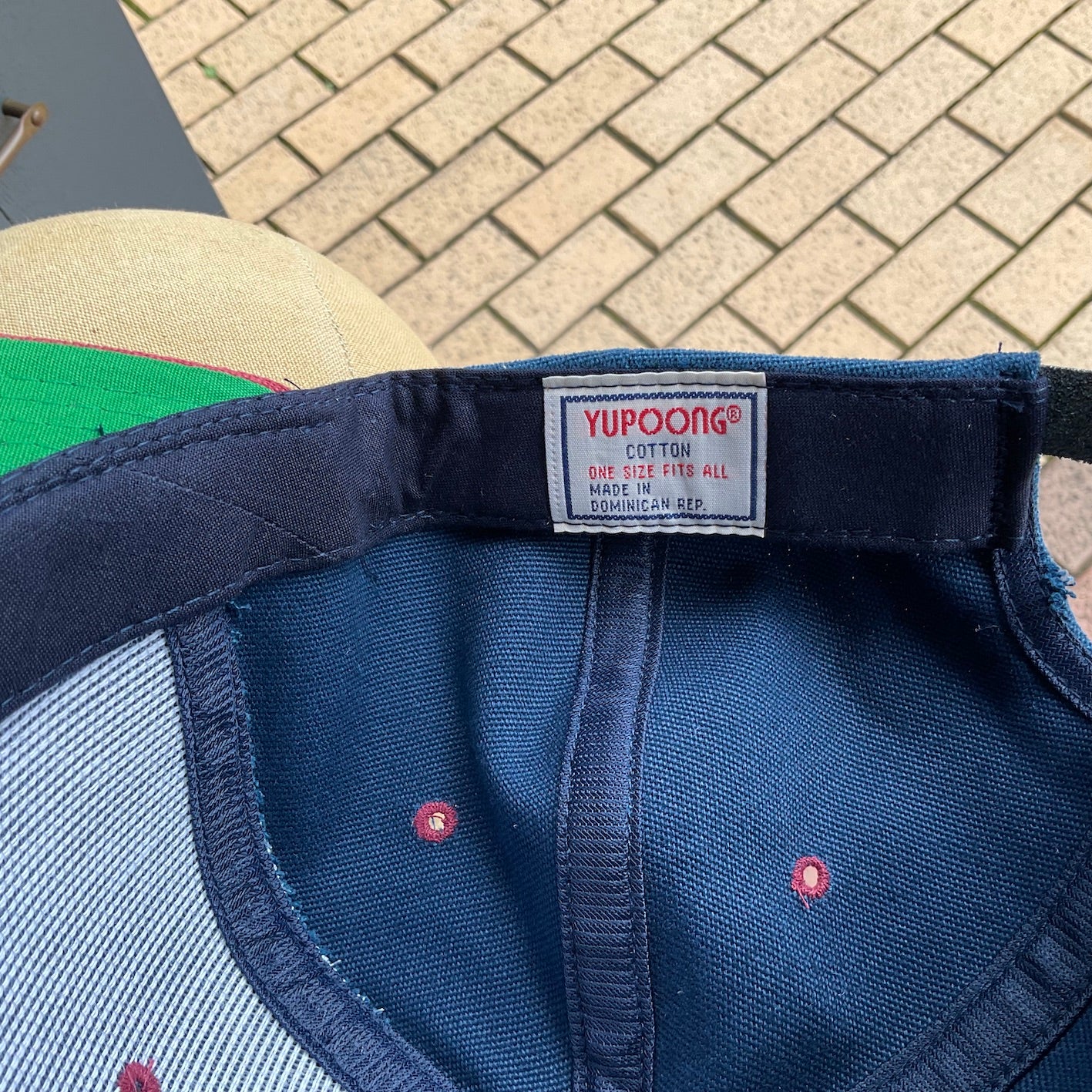 N.O.S. 90’s~ Yupoong leatherback cap navy/ maroon