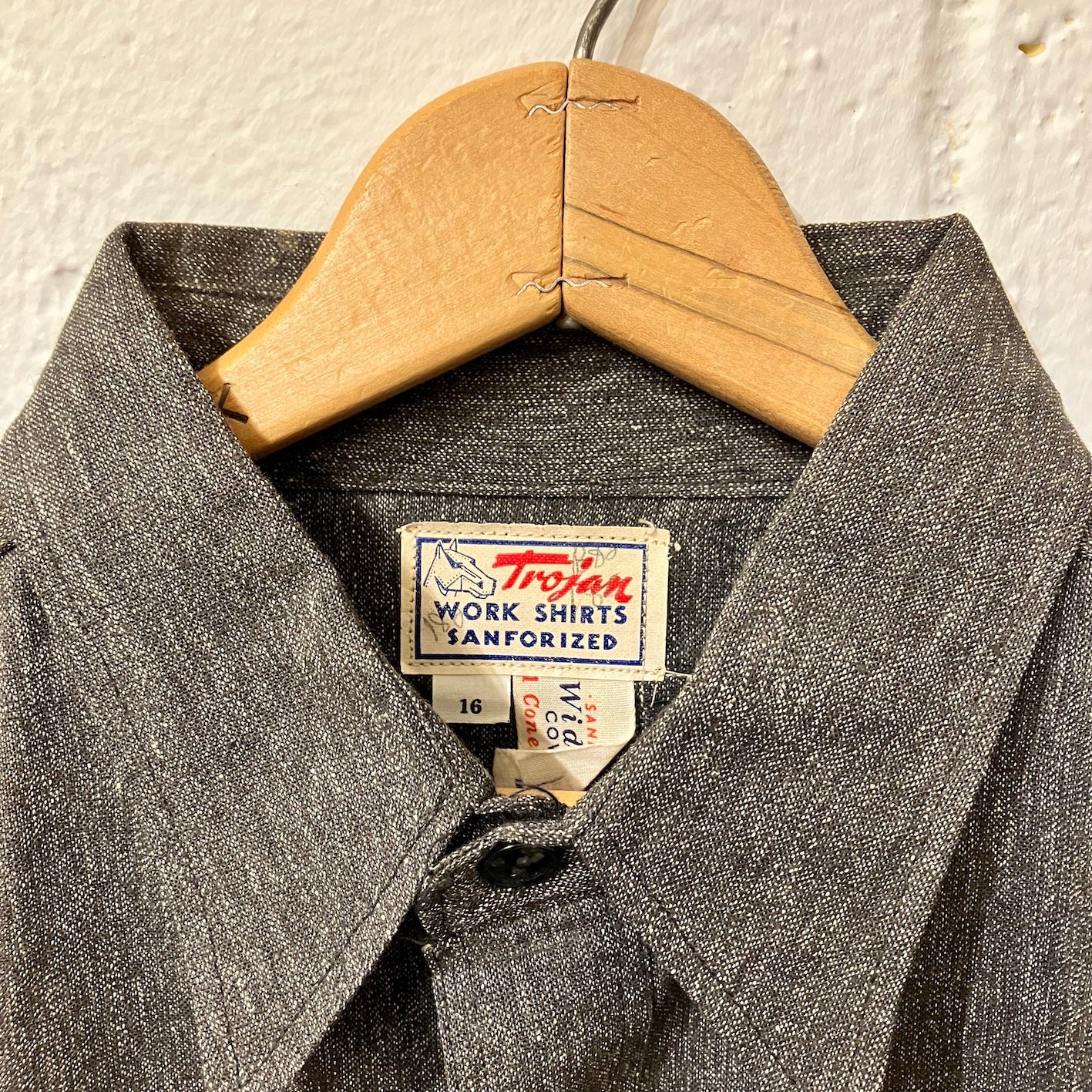 N.O.S. 50's~ Trojan black chambray shirt (16)
