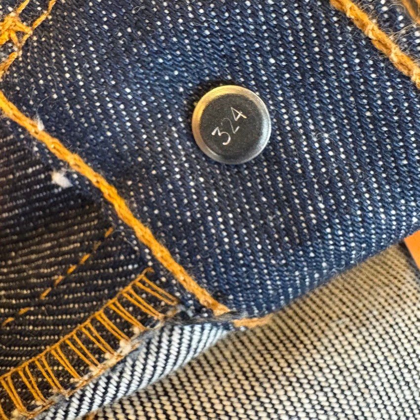 N.O.S. 00's Levi's 501 made in Guatemala